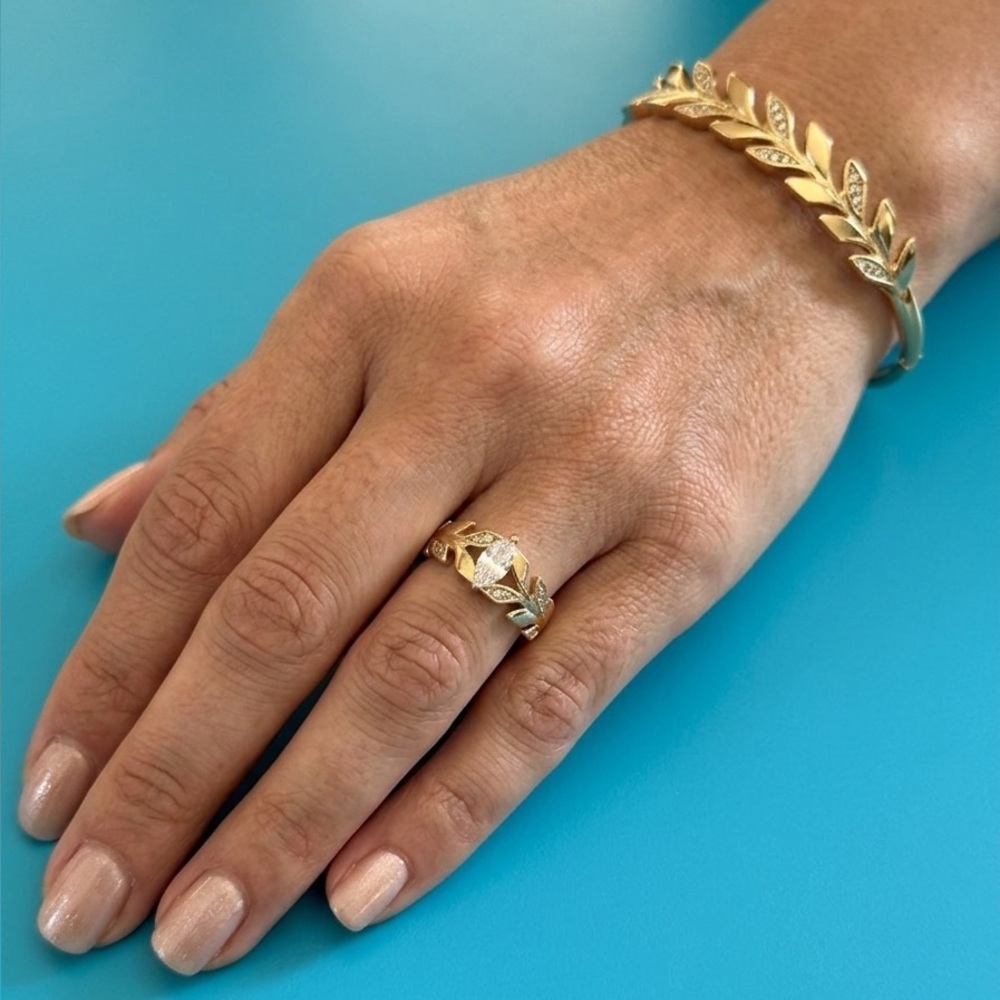 Gold Leaf Band Ring - Women Jewelry